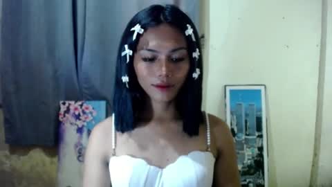 Snapshot of miss_rea_xoxo chatting on July 11, 2026, 1:19 am miss_rea_xoxo online show from July 11, 2026, 1:19 am