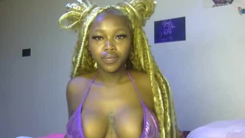 miss_sexyyy online show from January 5, 2026, 9:18 pm