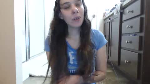 Bella online show from December 8, 2024, 2:18 am