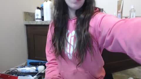 Bella online show from February 6, 2025, 3:16 am