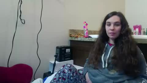 Bella online show from October 15, 2025, 12:44 am