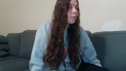 Bella online show from March 19, 2026, 2:54 pm