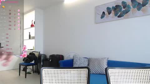 Bella online show from February 21, 2025, 3:01 am