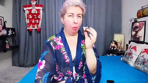 Snapshot of miss_tasha_kom chatting on December 25, 2024, 7:14 am miss_tasha_kom online show from December 25, 2024, 7:14 am