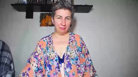Snapshot of miss_tasha_kom chatting on September 12, 2025, 10:15 am miss_tasha_kom online show from September 12, 2025, 10:15 am