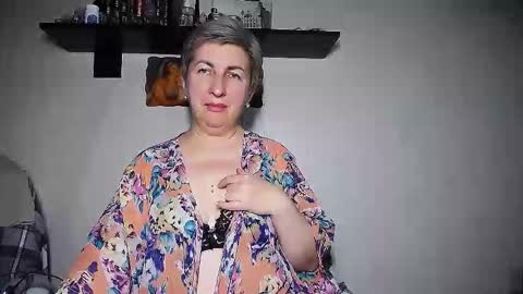 Snapshot of miss_tasha_kom chatting on September 24, 2025, 1:47 pm miss_tasha_kom online show from September 24, 2025, 1:47 pm