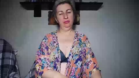 Snapshot of miss_tasha_kom chatting on October 5, 2025, 9:29 am miss_tasha_kom online show from October 5, 2025, 9:29 am