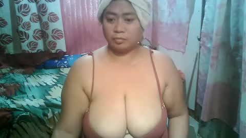 Snapshot of miss_v0lcan0 chatting on February 6, 2025, 11:21 am miss v0lcan0 online show from February 6, 2025, 11:21 am
