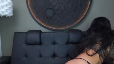 Vaiolette online show from October 7, 2025, 11:07 am