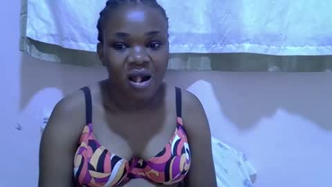 miss_velour online show from April 7, 2026, 4:18 pm