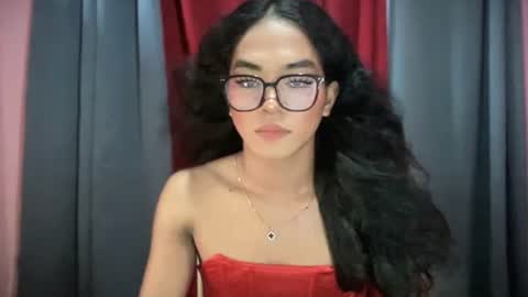 Snapshot of miss_veron_xoxo chatting on November 9, 2025, 8:34 am miss_veron_xoxo online show from November 9, 2025, 8:34 am