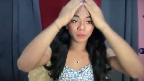 Snapshot of miss_veron_xoxo chatting on November 10, 2025, 9:19 am miss_veron_xoxo online show from November 10, 2025, 9:19 am