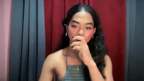 Snapshot of miss_veron_xoxo chatting on November 11, 2025, 10:15 am miss_veron_xoxo online show from November 11, 2025, 10:15 am