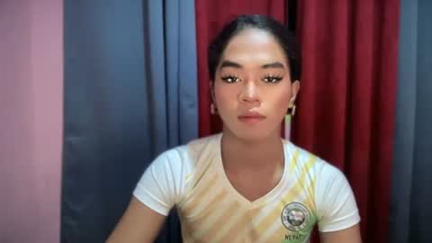 Snapshot of miss_veron_xoxo chatting on November 16, 2025, 7:30 pm miss_veron_xoxo online show from November 16, 2025, 7:30 pm