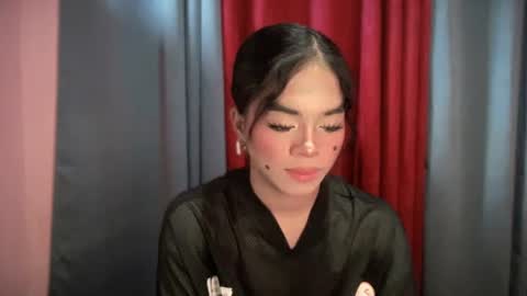 Snapshot of miss_veron_xoxo chatting on November 17, 2025, 7:36 am miss_veron_xoxo online show from November 17, 2025, 7:36 am