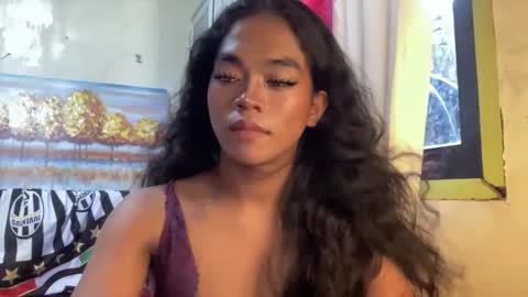 Snapshot of miss_veron_xoxo chatting on November 26, 2025, 5:30 am miss_veron_xoxo online show from November 26, 2025, 5:30 am