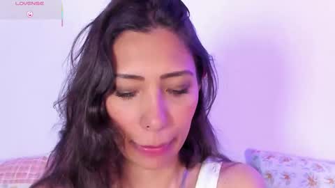 Snapshot of miss_veronica2 chatting on March 12, 2025, 3:29 pm Miss Veronica online show from March 12, 2025, 3:29 pm