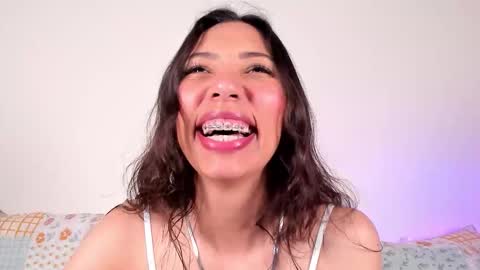 Snapshot of miss_veronica2 chatting on September 12, 2025, 1:11 pm Miss Veronica online show from September 12, 2025, 1:11 pm