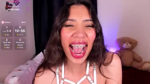 Snapshot of miss_veronica2 chatting on December 3, 2025, 1:20 pm Miss Veronica online show from December 3, 2025, 1:20 pm