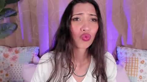 Snapshot of miss_veronica2 chatting on July 1, 2026, 1:45 pm Miss Veronica online show from July 1, 2026, 1:45 pm