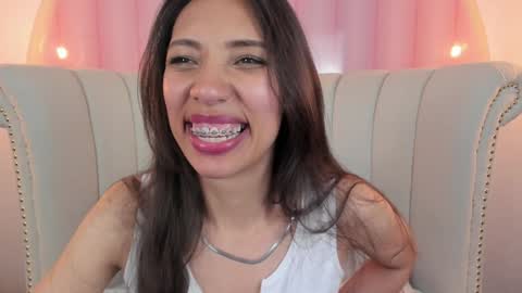 Veronica summer  7AM to 1500 PM hour GMT-5 online show from January 21, 2025, 8:32 pm