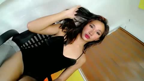 Snapshot of miss_wendy69 chatting on May 18, 2026, 12:44 pm miss_wendy69 online show from May 18, 2026, 12:44 pm