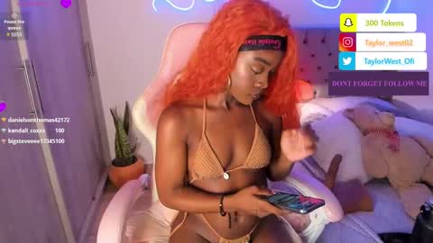 Tay Tay Independent Model   online show from February 27, 2025, 11:20 am