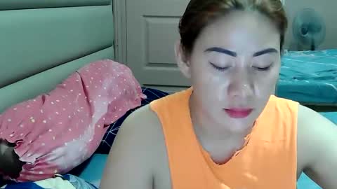 HOT MOMMY ZEPHYR online show from April 21, 2026, 6:55 pm