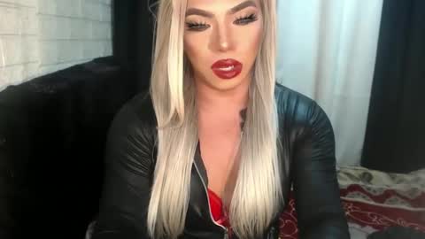 Snapshot of missaira69 chatting on December 2, 2024, 12:09 am AIRA online show from December 2, 2024, 12:09 am