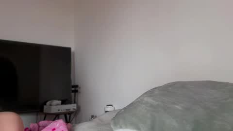 Ameliahs online show from September 23, 2025, 12:08 pm