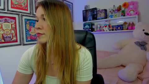 Martina Rivera online show from January 17, 2026, 1:21 am