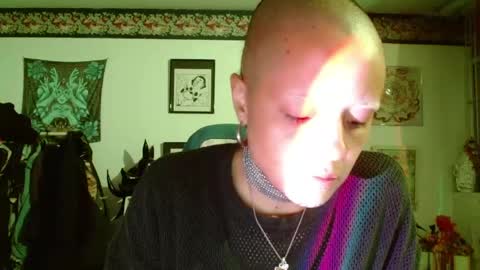 Snapshot of missanarky chatting on April 17, 2026, 1:41 am Anarkitten online show from April 17, 2026, 1:41 am