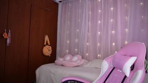 missara_ online show from February 3, 2026, 11:54 pm