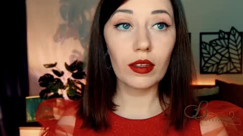 The divine Beverly online show from December 15, 2024, 9:20 pm