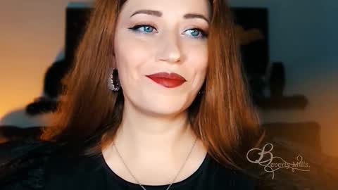 The divine Beverly online show from October 11, 2025, 4:44 am