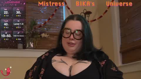 Snapshot of missbika chatting on March 5, 2025, 1:42 am Miss Bika online show from March 5, 2025, 1:42 am