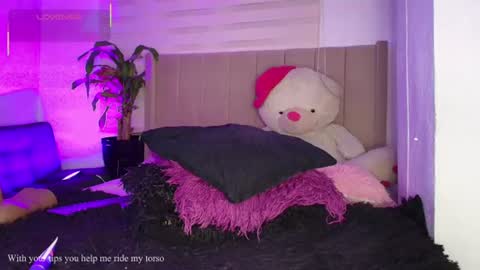 Michelle Indepedient Model online show from July 28, 2026, 12:40 am