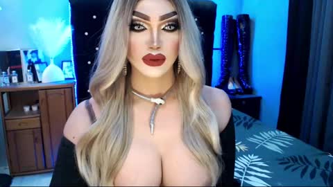 Snapshot of misschannel4sub chatting on February 1, 2025, 1:34 am PRIESTESS CHANNEL online show from February 1, 2025, 1:34 am