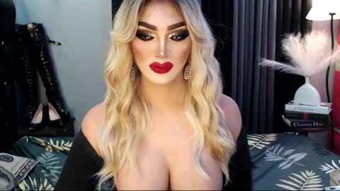 Snapshot of misschannel4sub chatting on February 21, 2025, 7:12 am PRIESTESS CHANNEL online show from February 21, 2025, 7:12 am