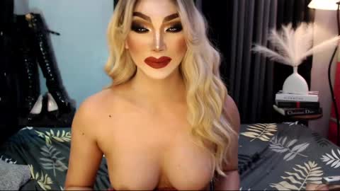 Snapshot of misschannel4sub chatting on March 1, 2025, 11:50 am PRIESTESS CHANNEL online show from March 1, 2025, 11:50 am