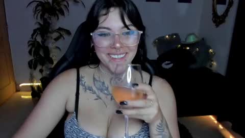 Snapshot of misscharlottte_18 chatting on December 6, 2024, 10:08 pm Missy Charlottte.  Hey remember to give me a thumbs up ty online show from December 6, 2024, 10:08 pm