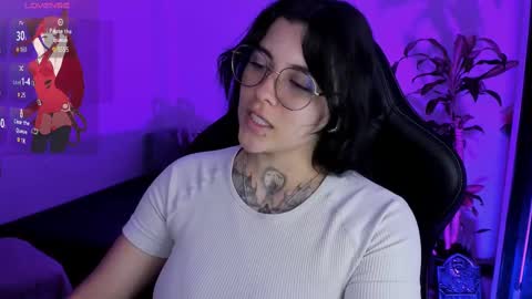Snapshot of misscharlottte_18 chatting on October 18, 2025, 2:36 am Missy Charlottte.  Hey remember to give me a thumbs up ty online show from October 18, 2025, 2:36 am