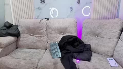 misscheelsee_as online show from April 25, 2026, 2:47 am