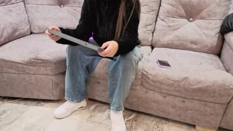 misscheelsee_as online show from April 25, 2026, 1:41 pm