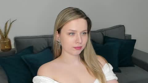 Miss Darina Ross online show from January 24, 2025, 6:14 pm