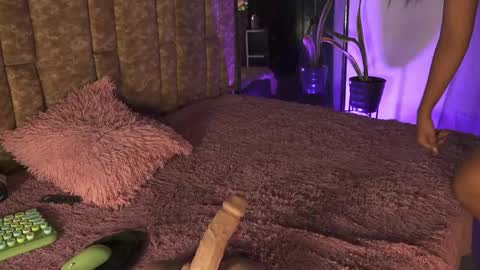 DIONNE online show from April 21, 2026, 11:27 am