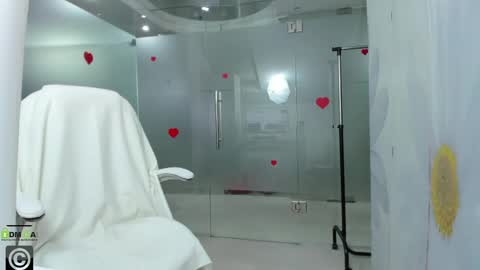 Miss Domina online show from March 24, 2026, 3:44 am