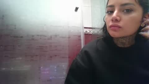 melodie  online show from October 1, 2025, 12:44 pm