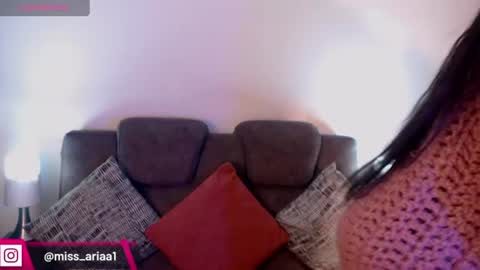 Snapshot of missemilie1 chatting on June 10, 2026, 4:28 pm Emilie Diaz online show from June 10, 2026, 4:28 pm