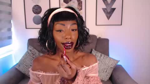 Snapshot of missemilie1 chatting on July 16, 2026, 4:13 pm Emilie Diaz online show from July 16, 2026, 4:13 pm